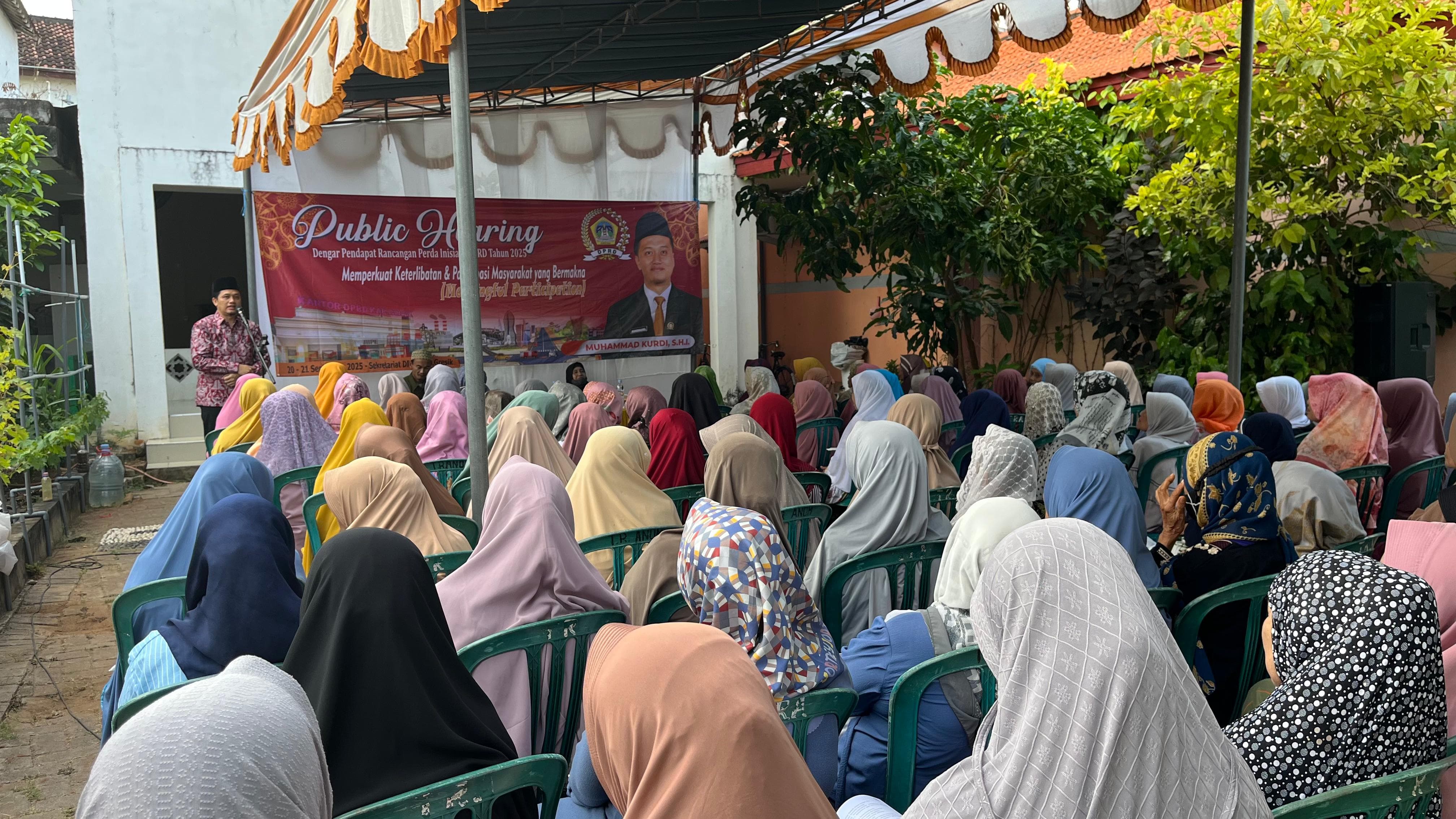SOSIALISASI : Anggota Komisi II DPRD Gresik, Muhammad Kurdi sosialisasi terkait Ranperda rencana induk pengembangan pariwisata Kabupaten Gresik tahun 2026-2040.