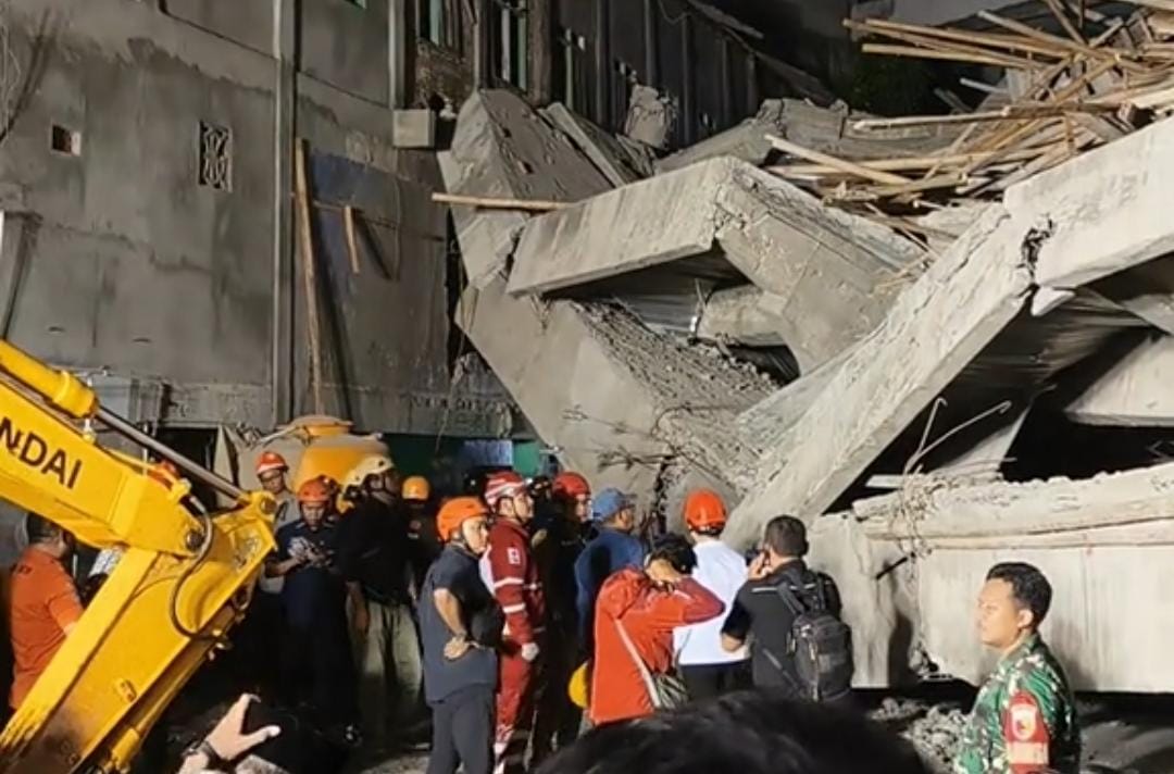 Bangunan Musala Ponpes Al Khoziny Sidoarjo Ambruk.