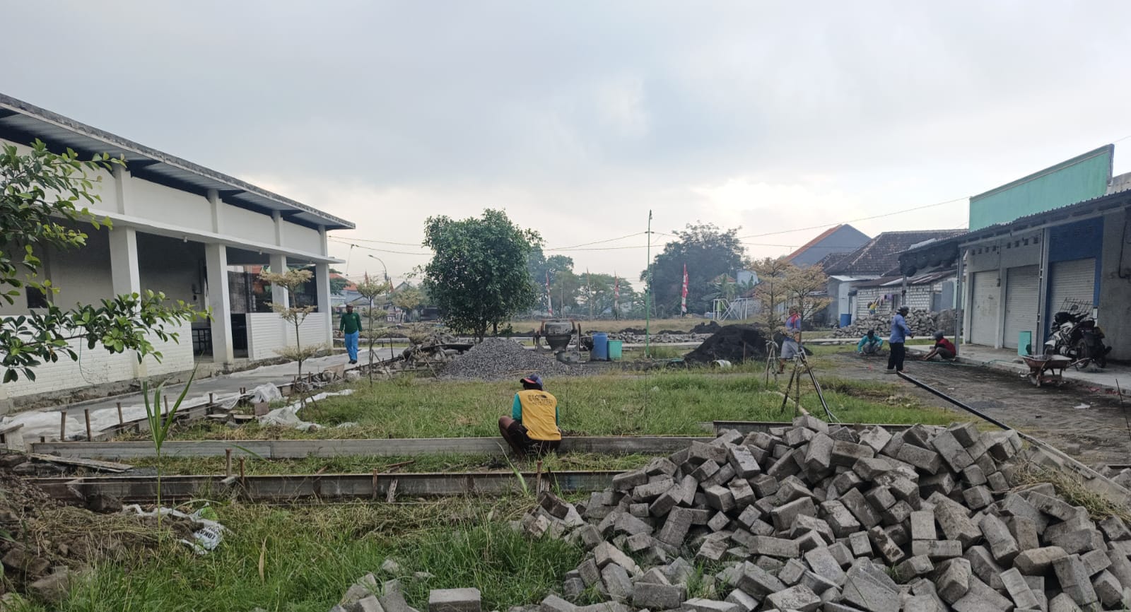 LOKASI : Tempat yang akan dijadikan lokasi Alun-alun Pohon Tua di Desa Lampah Kecamatan Gresik