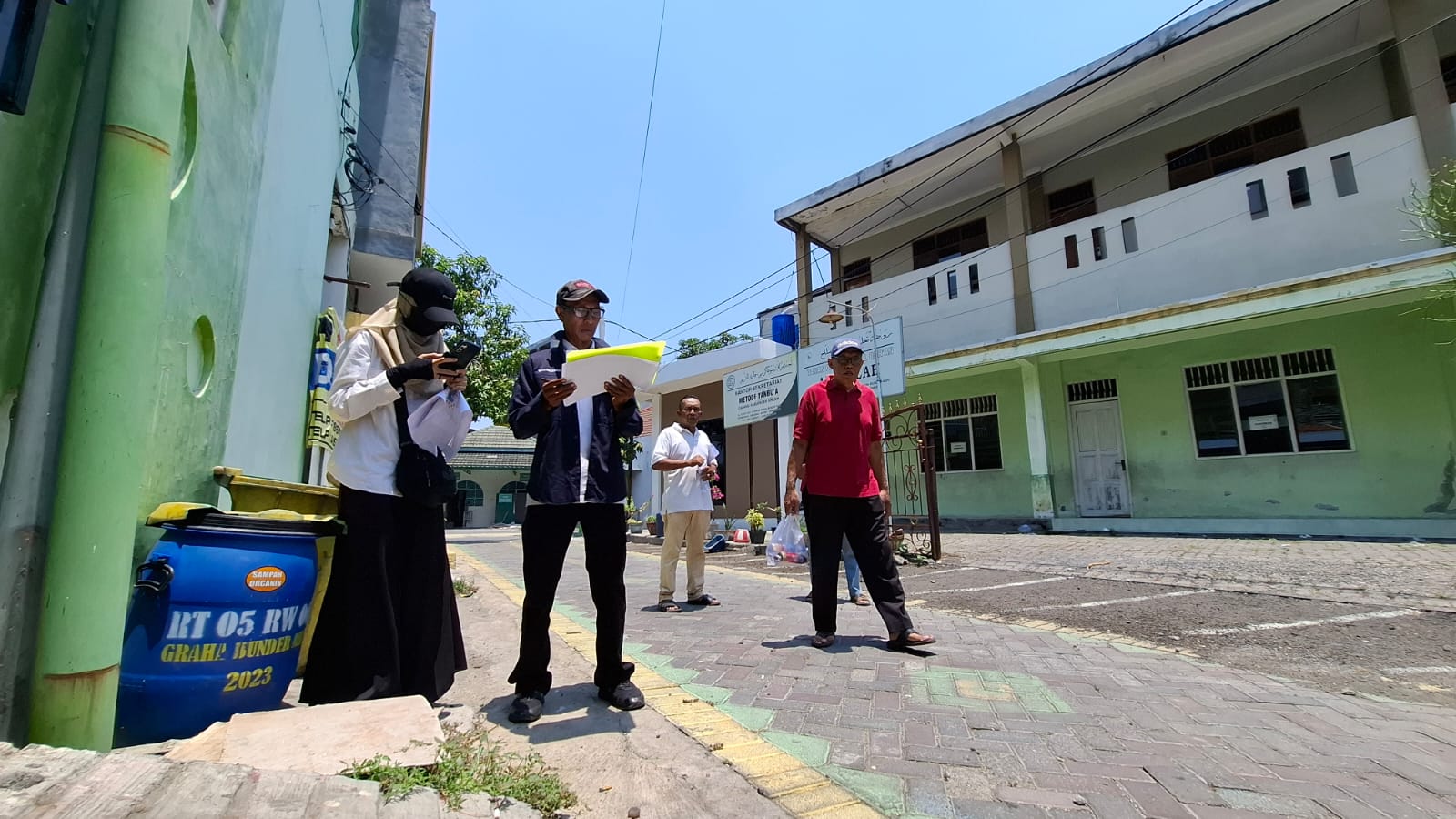 DCKPKP) Gresik mengambil langkah konkret dengan menurunkan tim identifikasi ke lapangan.