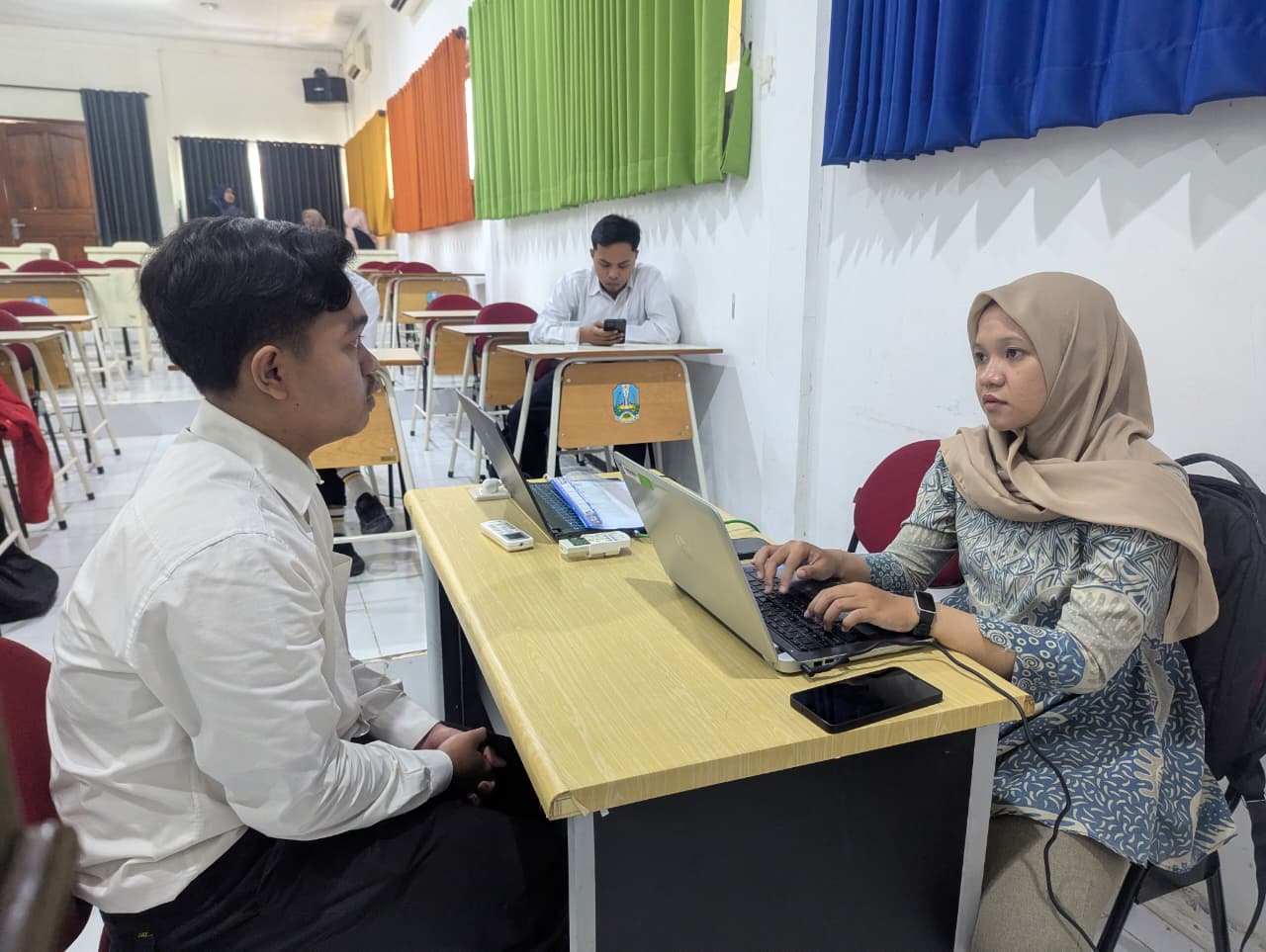 Proses rekrutmen PT Indoprima Gemilang di SMK Semen Gresik, Rabu (15/10)