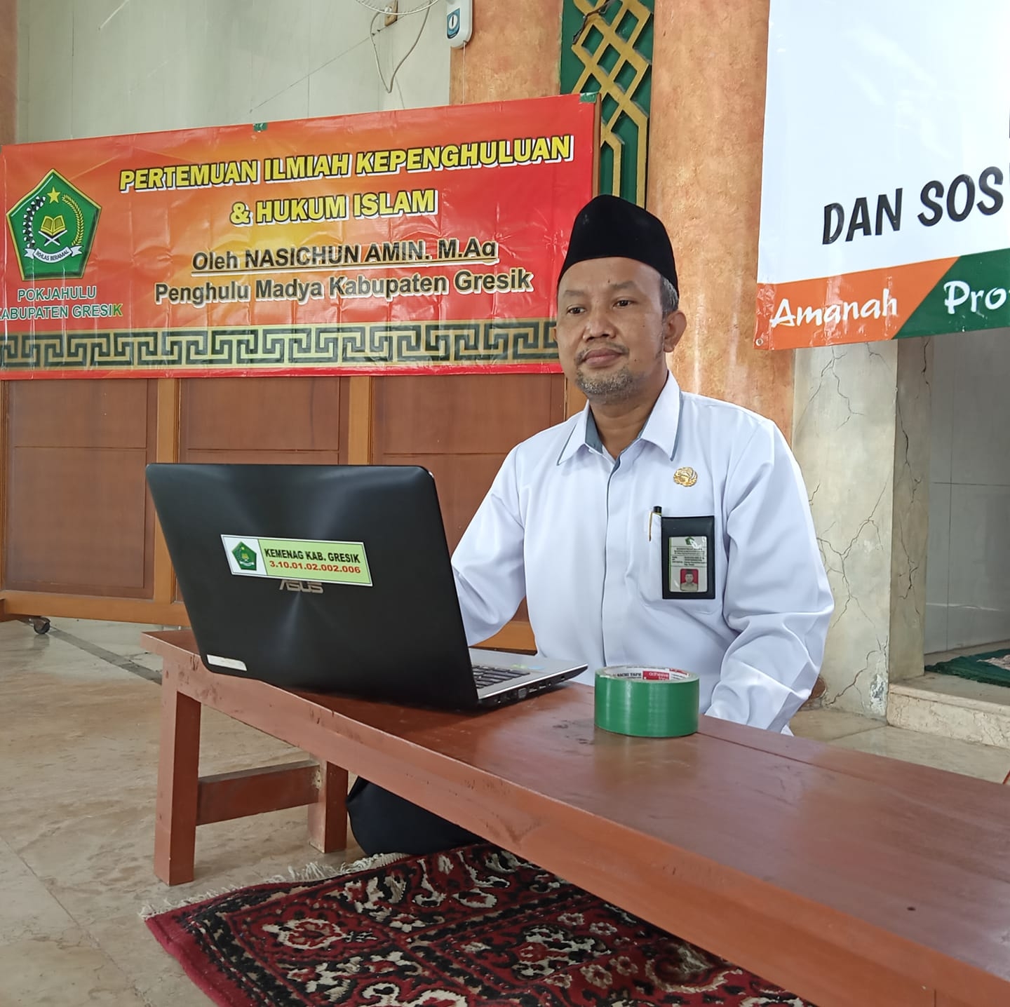 Kepala Kantor Urusan Agama (KUA) Kecamatan Gresik, Nasichun Amin.