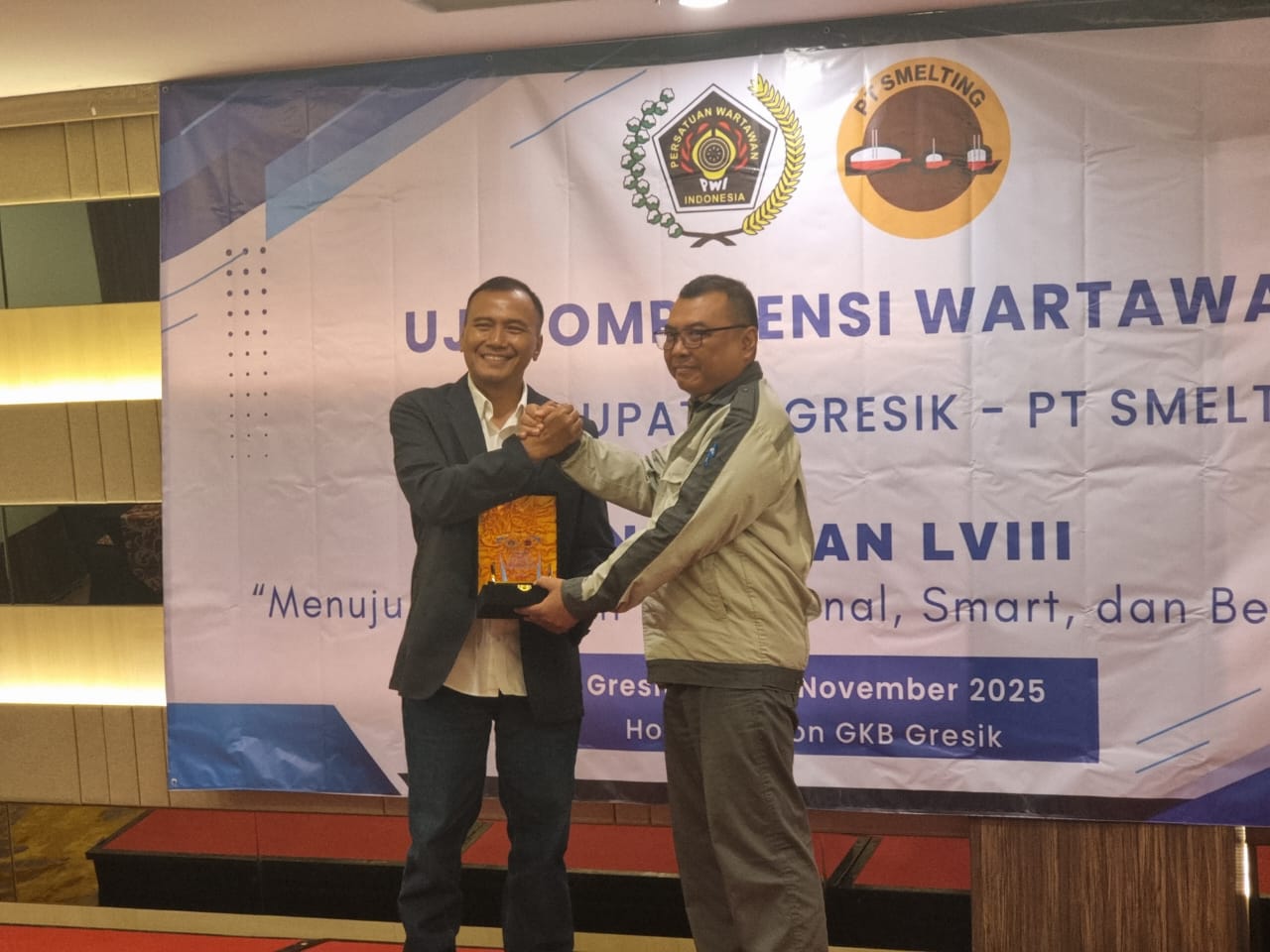 GANDENG : Perkuat Kompetensi Wartawan, PWI Gresik Gandeng PT Smelting Gelar UKW 2025.
