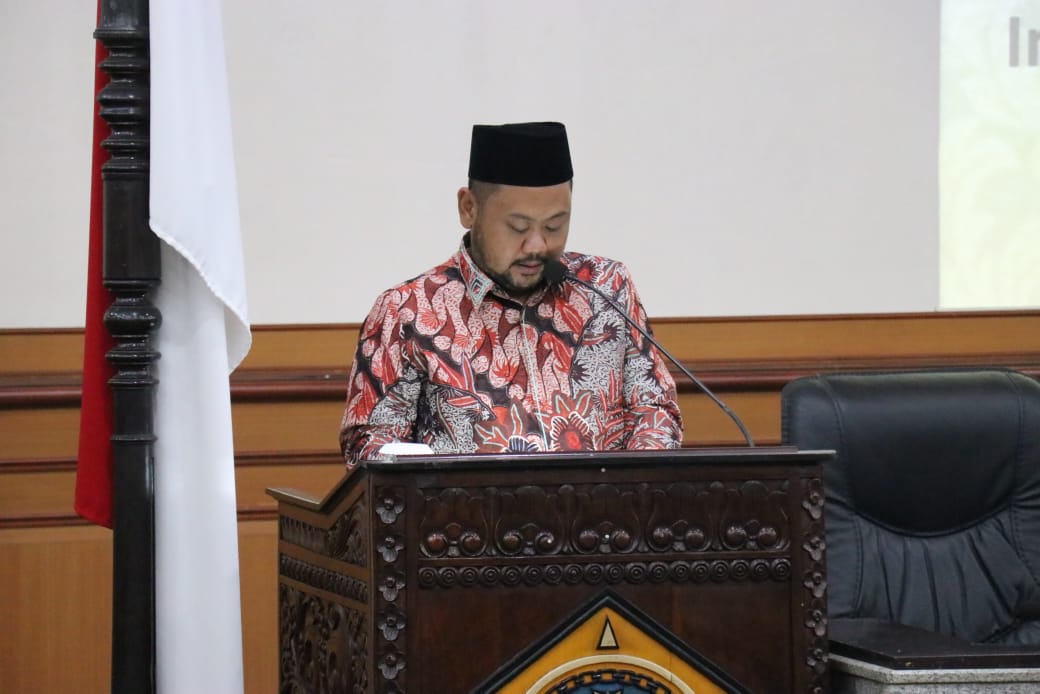 PARIPURNA : Rapat Paripurna Pendapat Bupati Terhadap Ranperda inisiatif DPRD Kabupaten Gresik tahun 2025.