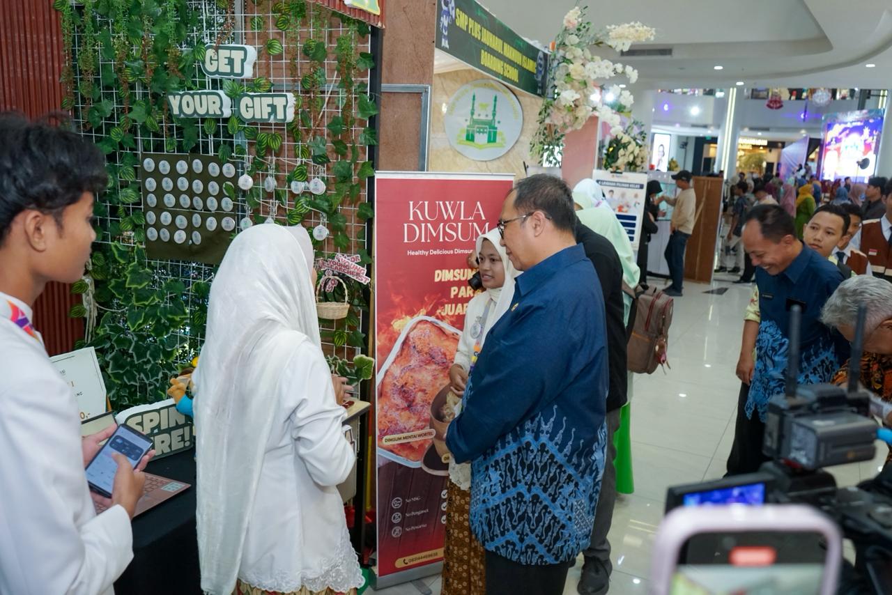 KOMITMEN: Pemkab dan seluruh instansi komitmen untuk terus berinovasi untuk kemajuan Kabupaten Gresik.