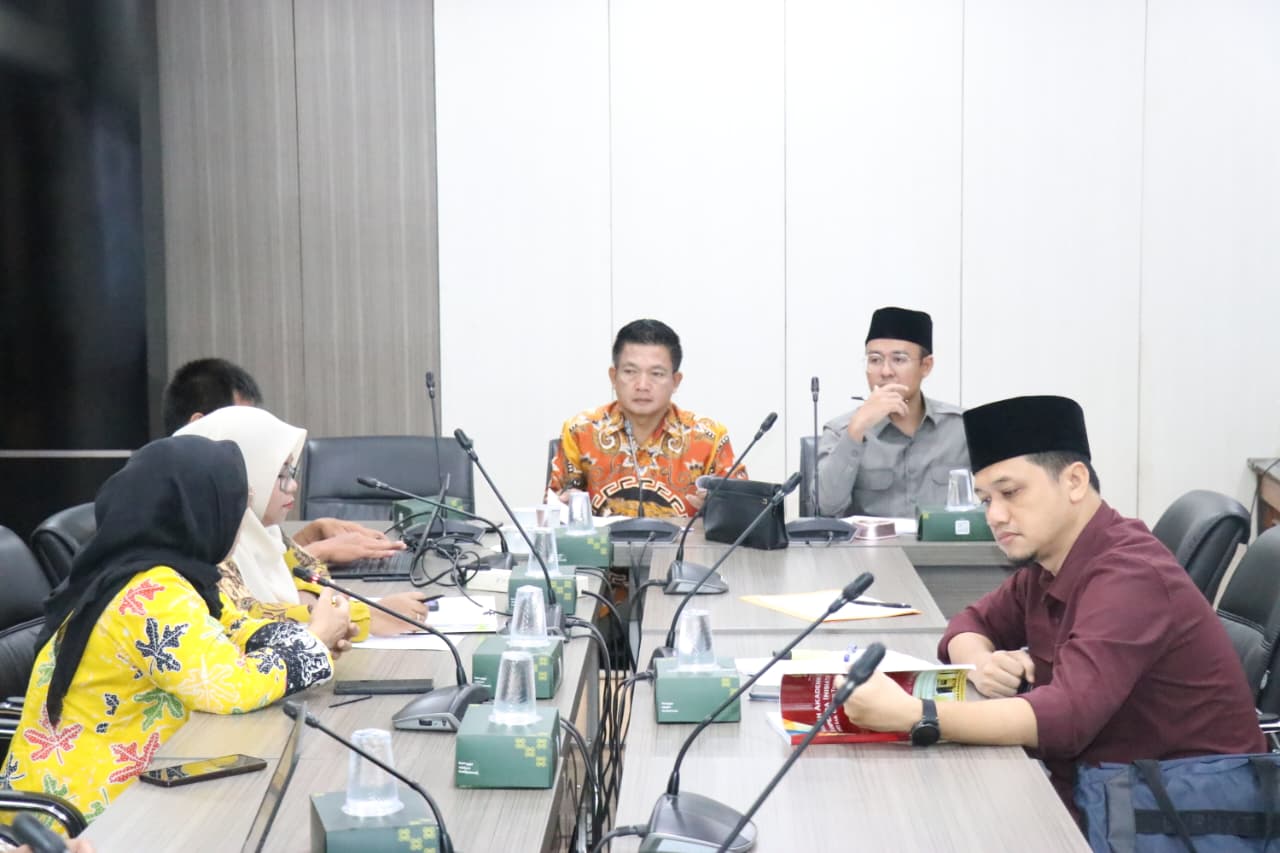 TARGET : Anggota Komisi II DPRD Gresik, Muhammad Kurdi target pengunjung naik saat finalisasi Ranperda.
