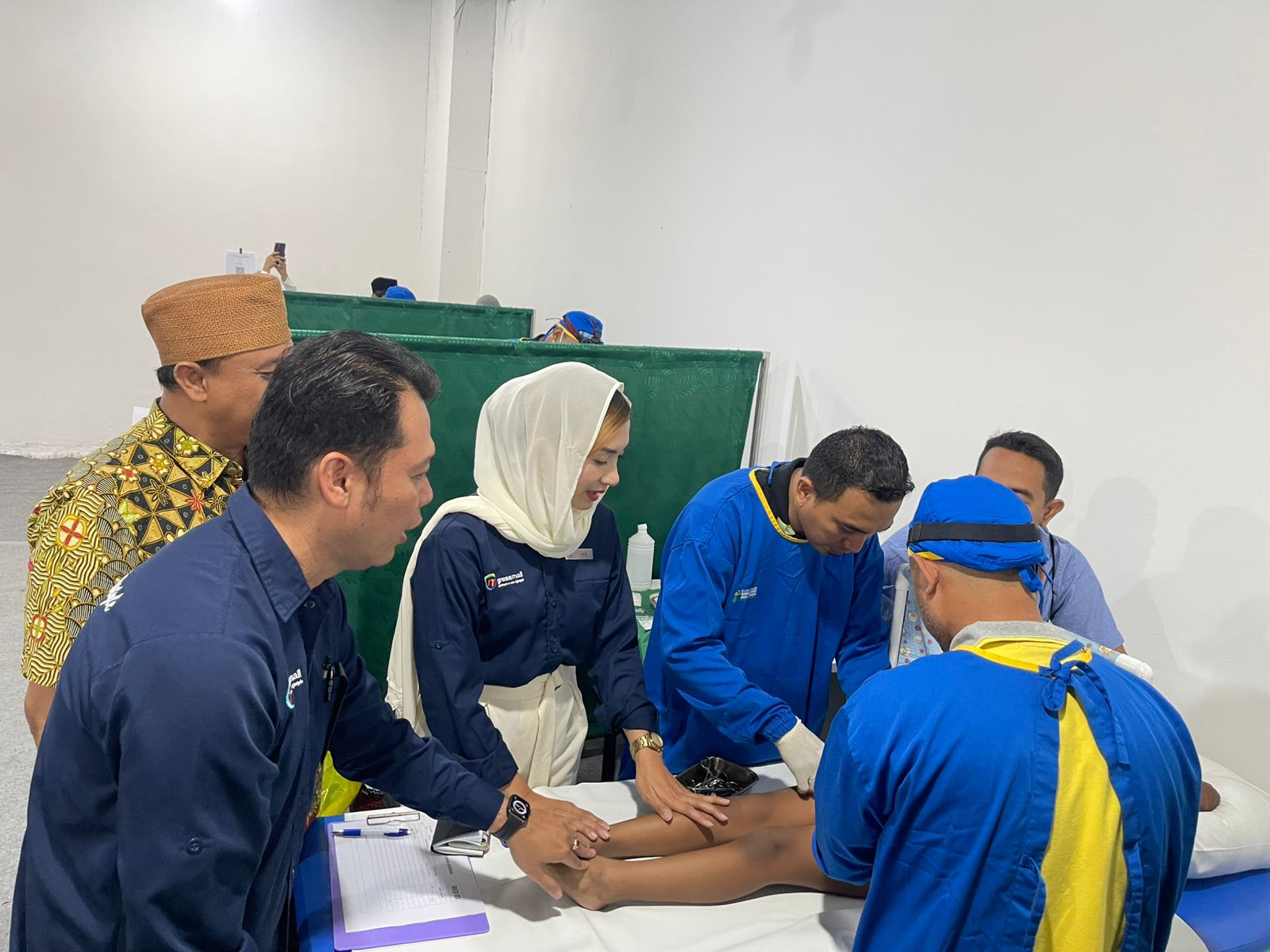 Menuju Usia Ketujuh, Gressmall Perkuat Peran Sosial lewat Khitan Massal Gratis