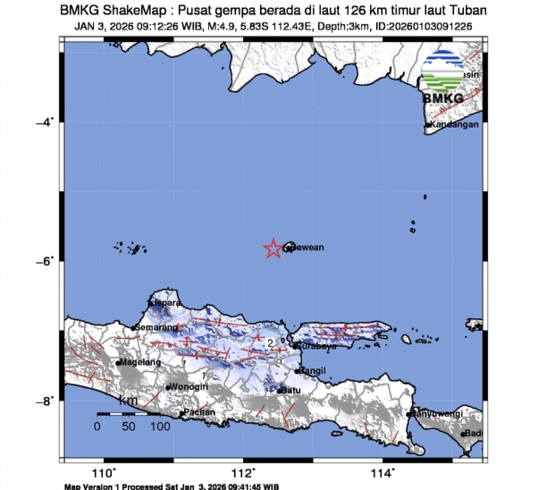 GEMPA: Kepanikan sempat melanda warga dan mahasiswa di Pulau Bawean saat gempa Magnitudo 4,9 kembali mengguncang pada Sabtu (3/1) pagi.
