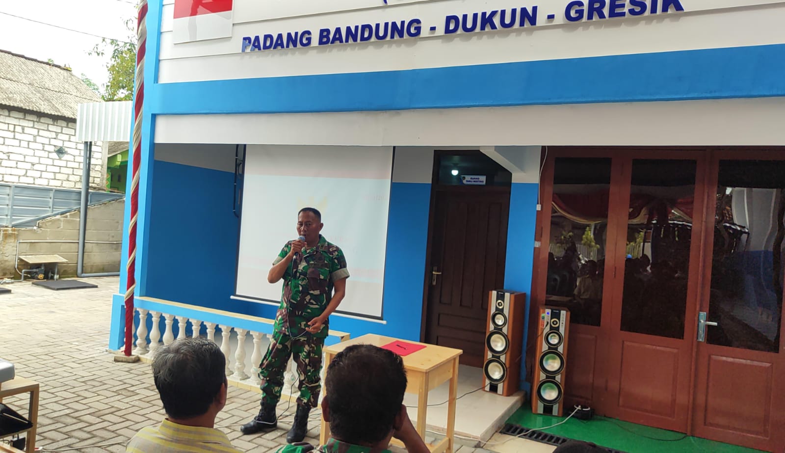 PROGRAM: Suasana persiapan di Dapur SPPG Ben Urip Mulyo, Desa Padang Bandung, Dukun.