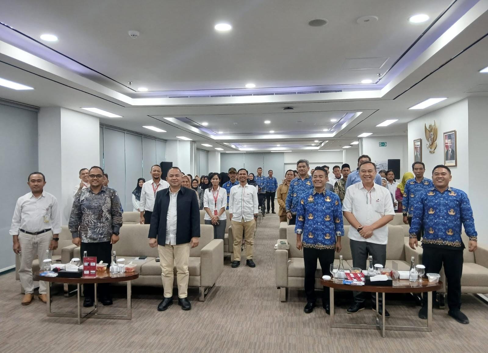 SIAPKAN : Kepala Disnaker Gresik, Zainul Arifin siapkan pelatihan untuk diserap di dunia kerja.