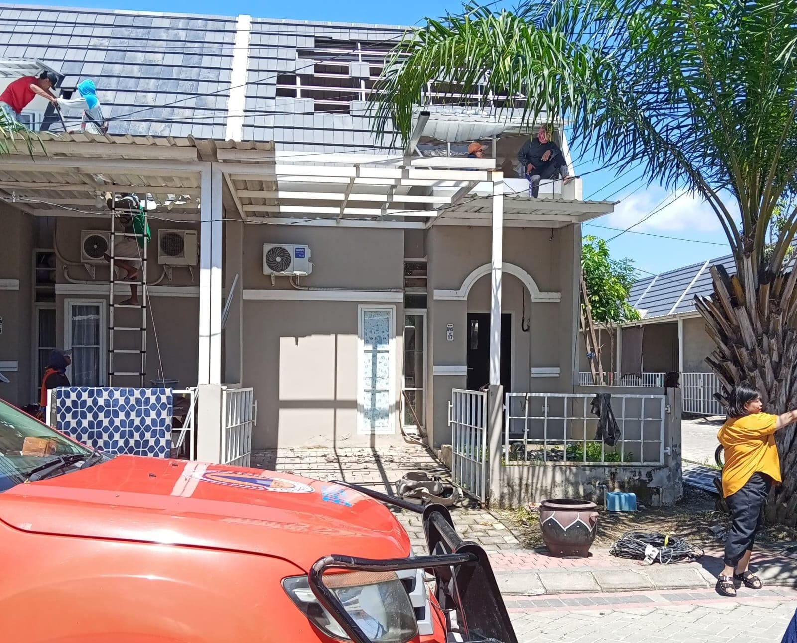 ASESMENT : BPBD Gresik langtung terjunkan tim kelapangan untuk asesmen pendataan rumah rusak tersebut.