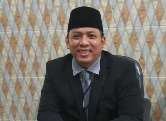 Kepala Kantor Kementerian Haji (Kemenhaj) Gresik, Lulus.