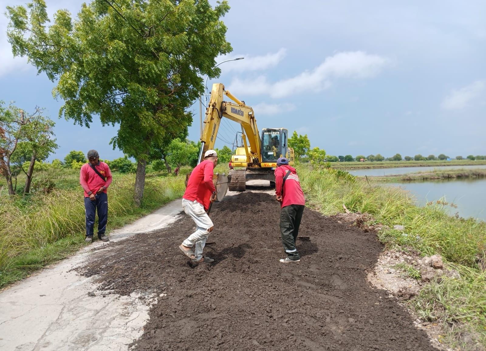 LANGKAH : DPUTR Gresik langkah cepat untuk pembangunan infrastruktur jalan di Kabupaten Gresik.