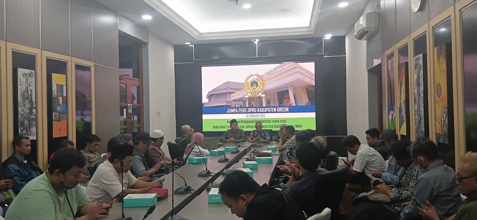 SUASANA : Wakil Ketua DPRD Gresik, Ahmad Nurhamim. 