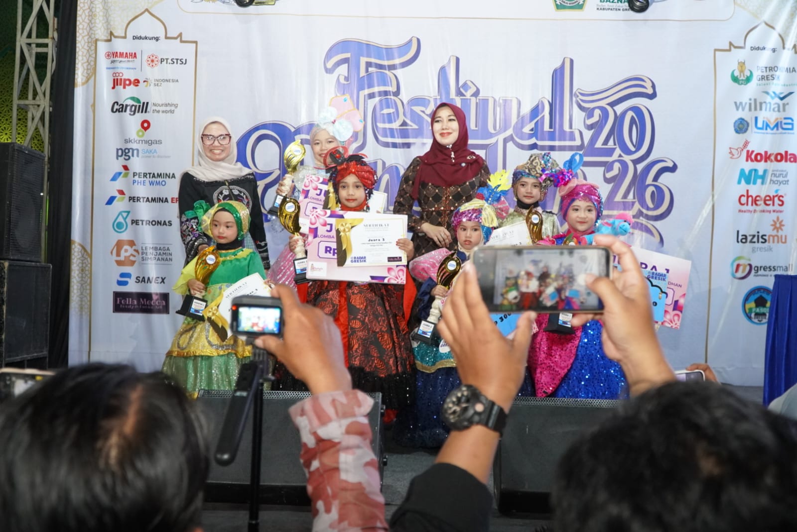 Ning Lia Istifhama menghadiri Festival Ramadan 2026 di Gresik. 