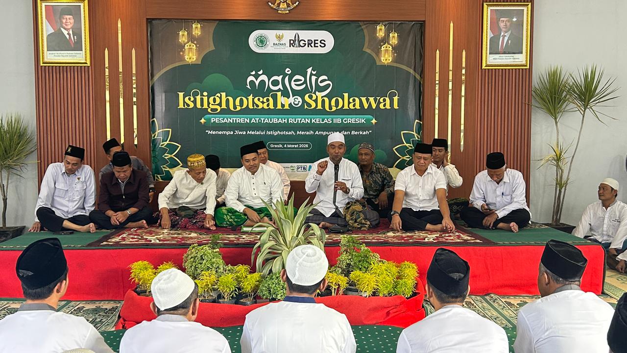 ISTIGHOSAH : Kepala Rutan Kelas IIB Gresik Eko Widiatmoko gandeng MUI Kabupaten Gresik bersama Warga Binaan menggelar Istighosah.