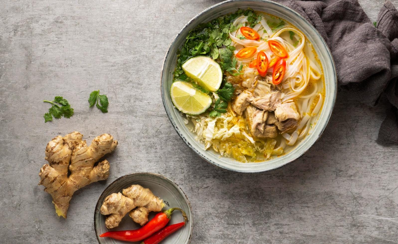 Semangkuk Soto Betawi dengan kuah santan gurih menjadi salah satu hidangan khas Indonesia yang turut dikenal dalam daftar kuliner dunia versi TasteAtlas.
