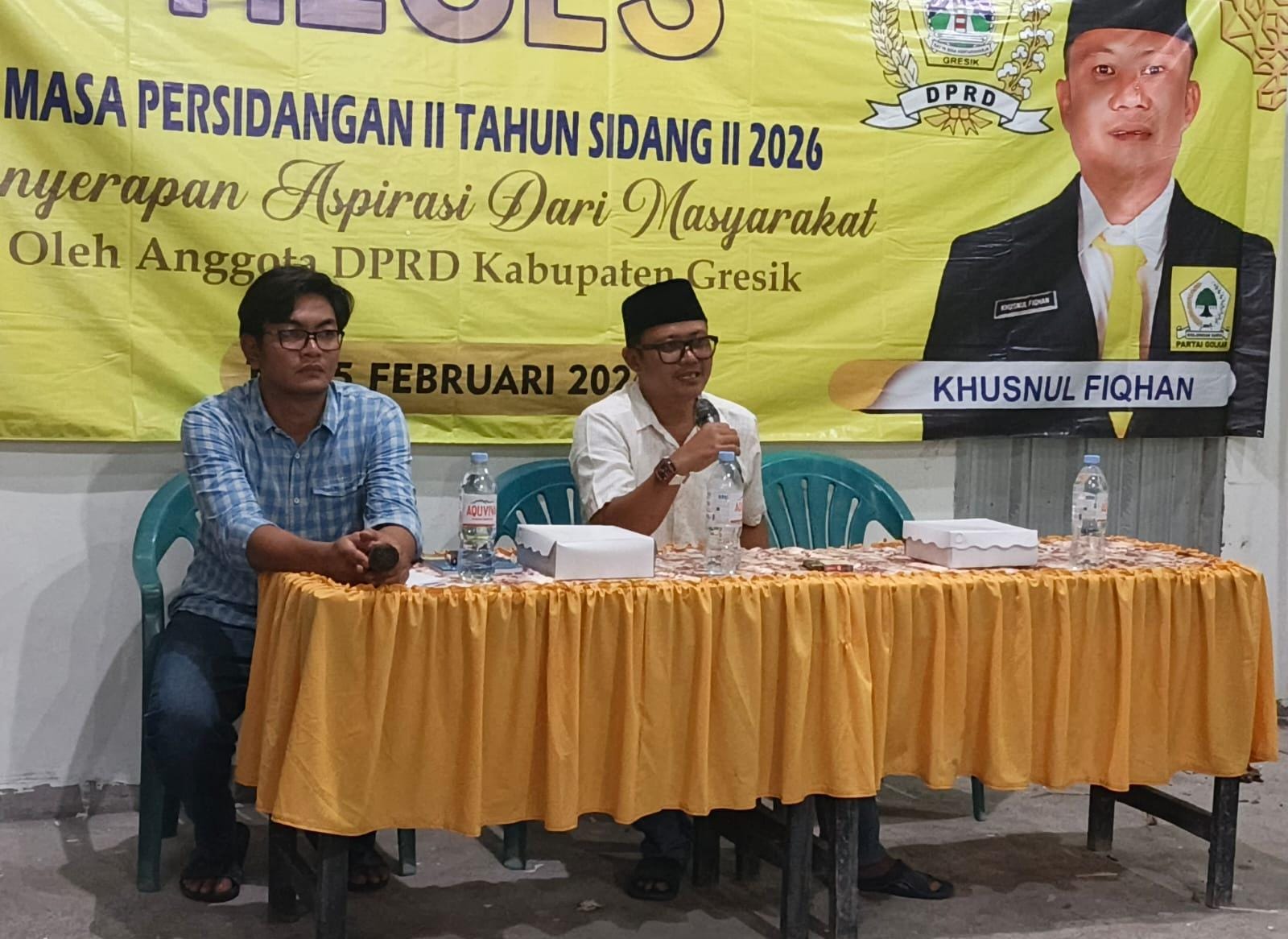 SERAP : Anggota Komisi I DPRD Gresik Khusnul Fiqhan dalam acara serap aspirasi masyarakat atau Reses. 