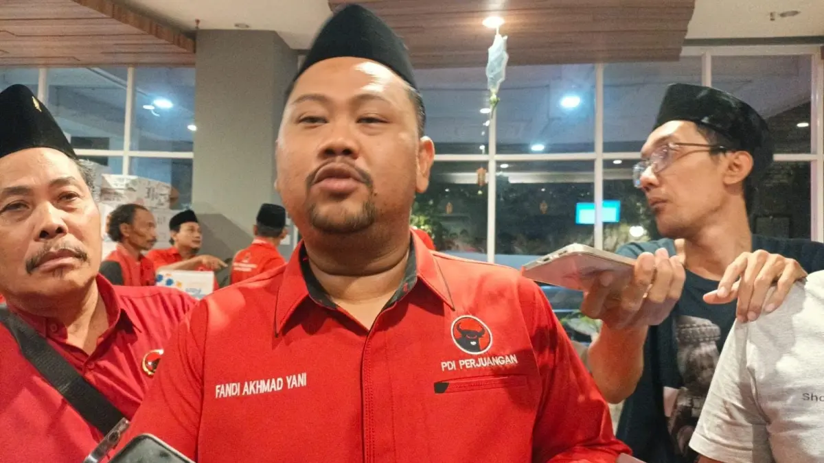 Ketua DPC PDIP Gresik Fandi Akhmad Yani  saat konsolidasi dan buka bersama DPC PDIP. 