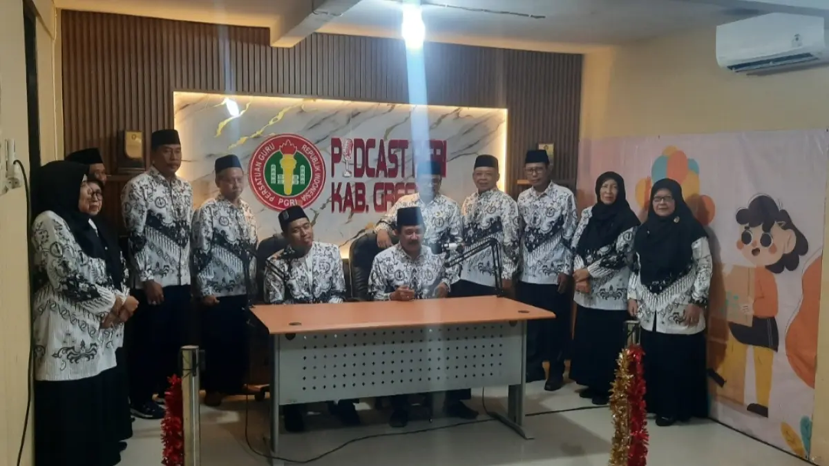 Inovatif : Kini PGRI Gresik hadirkan Podcast sebagai wadah kreativitas dan syiar pendidikan bagi seluruh guru di Kota Pudak. (Dok/Radar Gresik) 