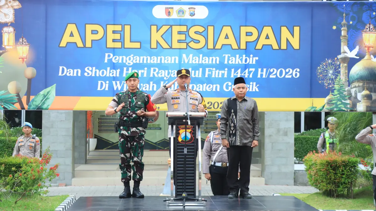 Apel Kesiapan Pengamanan Malam Takbir dan Salat Hari Raya yang digelar di halaman Mapolres Gresik. (Yudhi/Radar Gresik) 
