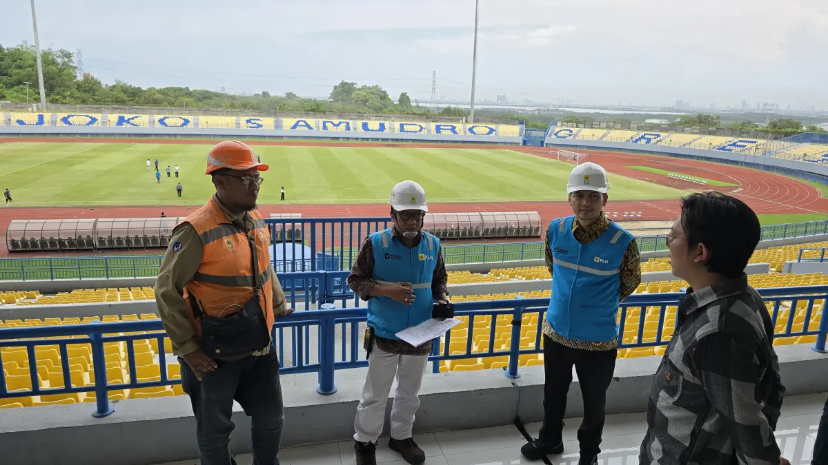 PLN UP3 Gresik mengerahkan sejumlah peralatan strategis guna menjaga listrik tetap andal. 