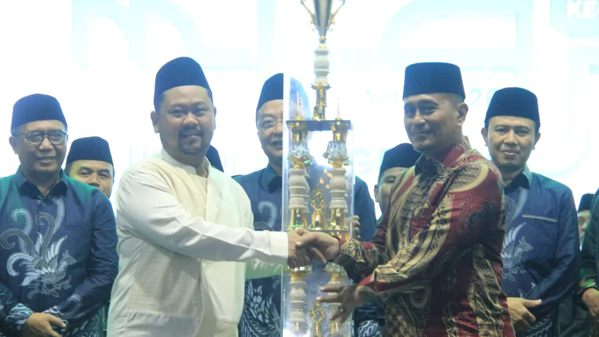 Pembukaan: Bupati Gresik Fandi Akhmad Yani saat meresmikan pembukaan MTQ XXXII di Islamic Center Balongpanggang sebagai langkah awal mencetak kafilah tangguh menuju tingkat provinsi. (Ist/Radar Gresik) 