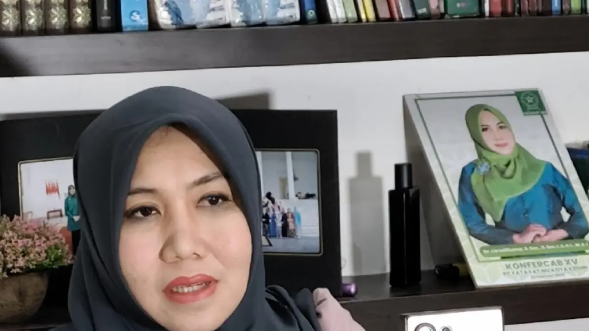 TEKNOLOGI : Anggota DPD RI Lia Istifhama menegaskan pentingnya teknologi pengolahan sampah hingga tingkat kelurahan agar dampak kebersihan bisa dirasakan langsung oleh masyarakat. (IST/RADAR GRESIK)