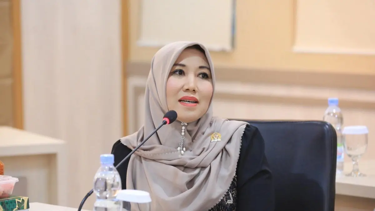 Akses kapal RI di Selat Hormuz bagi Lia Istifhama adalah simbol kedekatan emosional & kemanusiaan RI-Iran di tengah eskalasi Timur Tengah. (IST/ RDAR GRESIK)