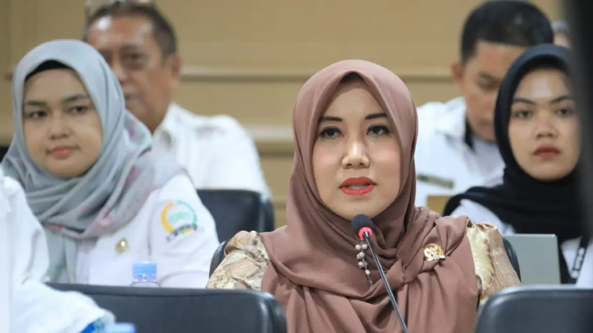 Senator Lia Istifhama menilai kebijakan efisiensi dan pola kerja fleksibel (WFA) yang disiapkan Presiden Prabowo adalah kunci menjaga stabilitas fiskal di tengah tantangan global. (IST/ RADAR GRESIK)