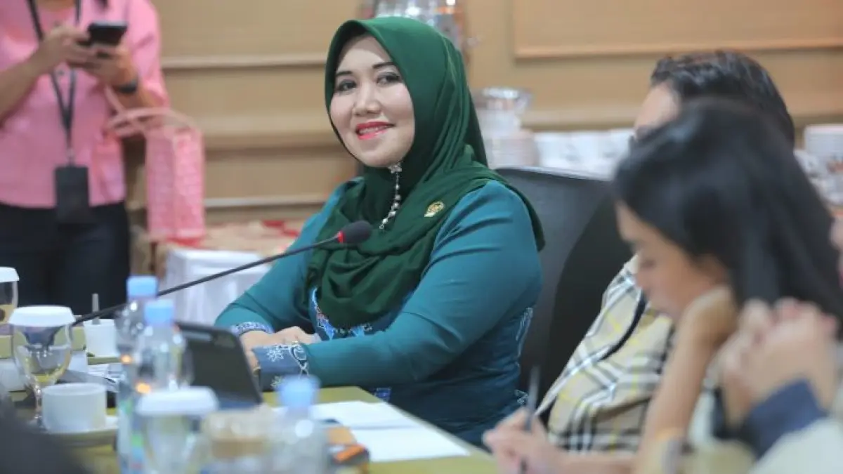 DUKUNG : Senator Jatim, Lia Istifhama, menekankan pentingnya RPH Halal sebagai fondasi ketahanan pangan. (IST/RADAR GRESIK)