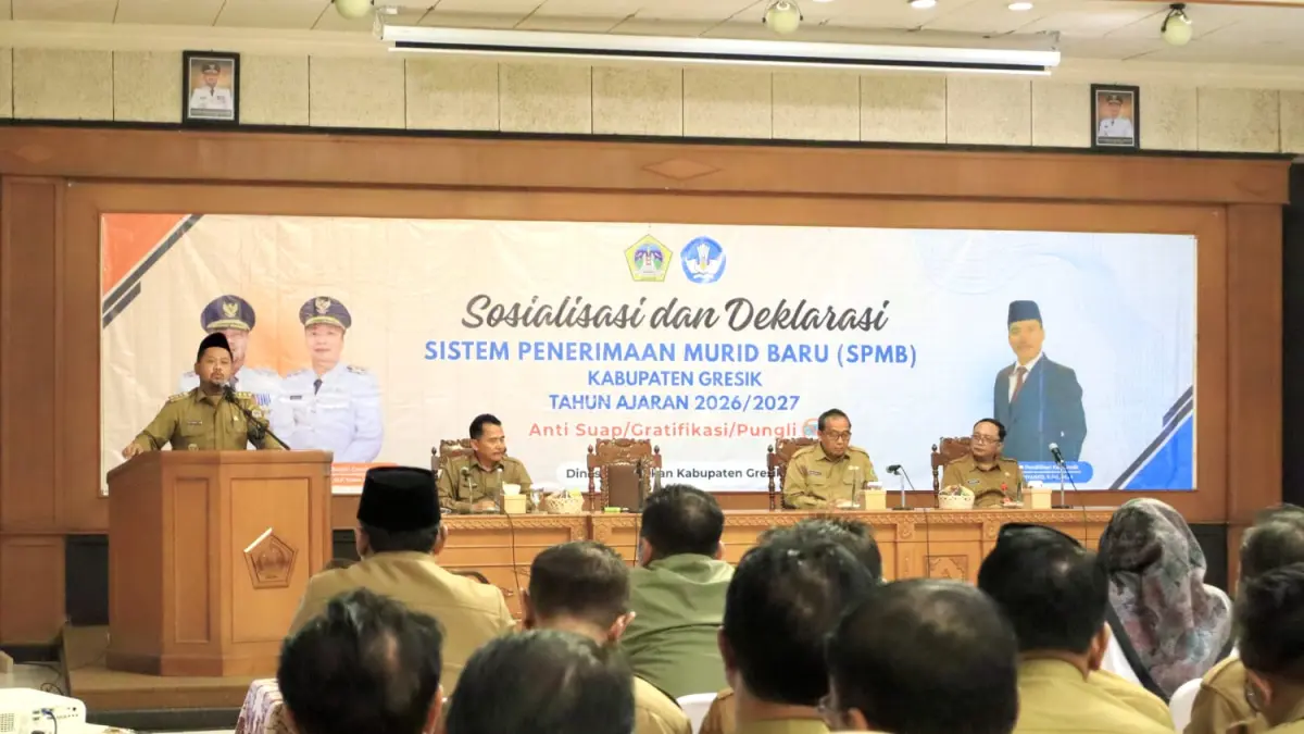 Bupati Gresik, Fandi Akhmad Yani atau yang akrab disapa Gus Yani, membuka sosialisasi SPMB. (Ist/Radar Gresik) 