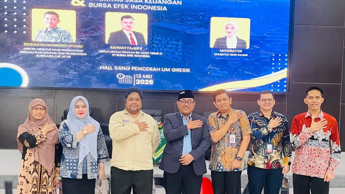 MASA DEPAN FINANSIAL : Melalui Kuliah Umum sinergi akademisi dan regulator, UMG hadirkan pakar dari OJK dan BEI untuk mengupas tuntas bahaya investasi ilegal dan tips menjadi investor muda. (NOVIA/ RADAR GRESIK)