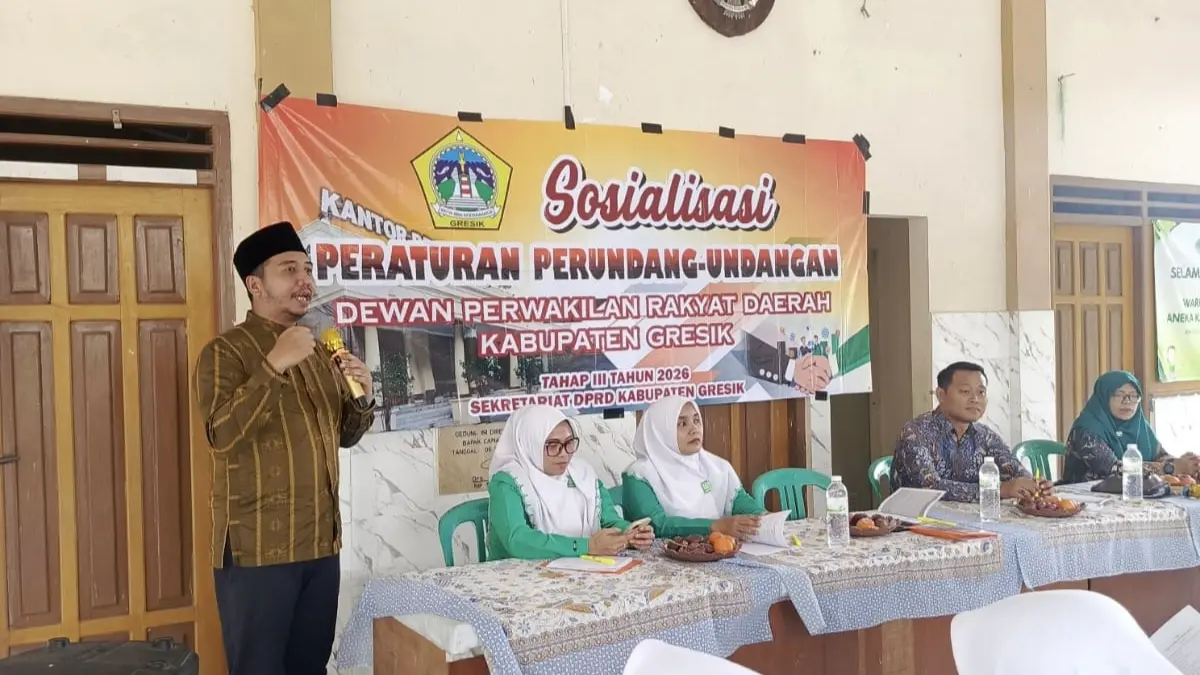 Aktif ; Dimas Setyo, menggandeng sahabat-sahabat Fatayat NU Kebomas menggelar agenda Sosialisasi Peraturan Daerah (Sosperda) terpadu. (Hany/Radar Gresik) 