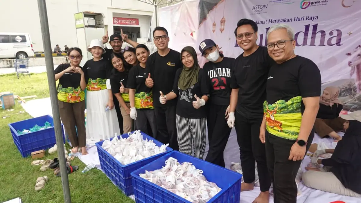 Gressmall bersama ASTON Gresik Hotel & Conference Center menggelar aksi penyaluran hewan kurban dalam Iduladha. (Ist/Radar Gresik) 
