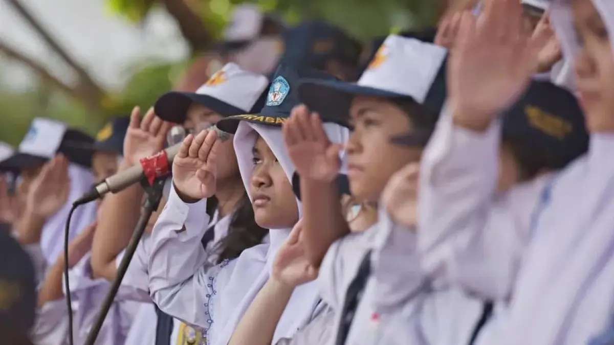 Tertib : Para siswa SMP di Kabupaten Gresik saat mengikuti aktivitas di sekolah. (Dok/Radar Gresik) 