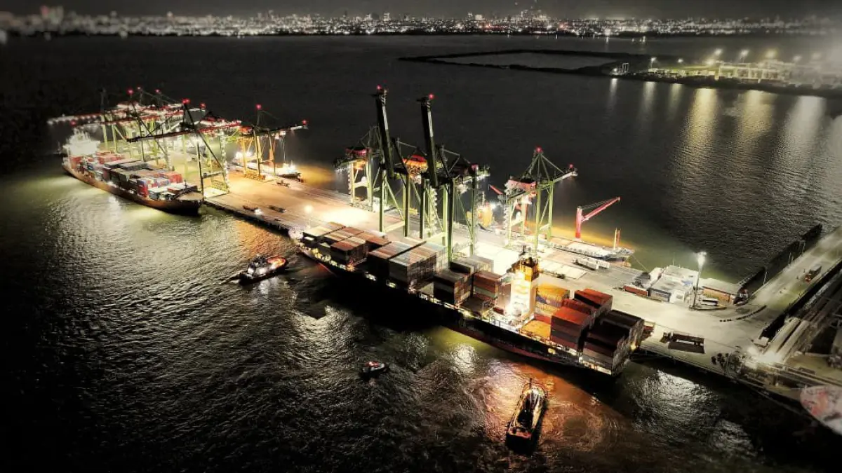 PT Terminal Teluk Lamong (TTL) resmi menyambut pelayaran perdana (maiden voyage) MV WANTAI yang dioperasikan oleh X-Press Feeders. (Ist/Radar Gresik) 