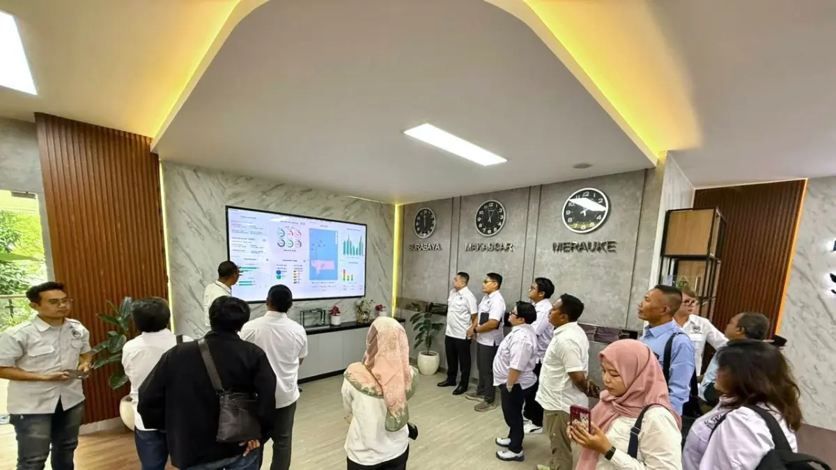 Forum dialog dan diskusi bersama antara jajaran manajemen PT Terminal Teluk Lamong dan pengurus DPC Aptrindo Kota Surabaya terkait optimalisasi Terminal Booking System (TBS) demi kelancaran arus logistik. (Ist/Radar Gresik) 