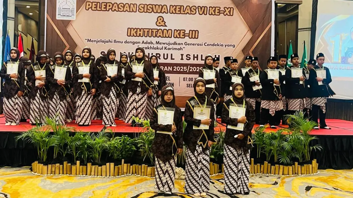 PENJAGA KALAMULLAH : Sebanyak 44 siswa SD NU Nurul Ishlah juga resmi diwisuda sebagai penghafal Al-Qur