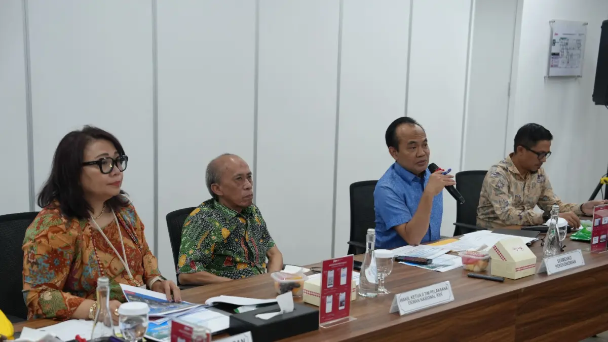 Pemerintah mempercepat proses perluasan KEK Gresik untuk mengakomodasi tingginya minat investasi. Hingga Triwulan I 2026, kawasan industri terintegrasi ini telah mencatat investasi Rp113,4 triliun dan menyerap 45.860 tenaga kerja.
