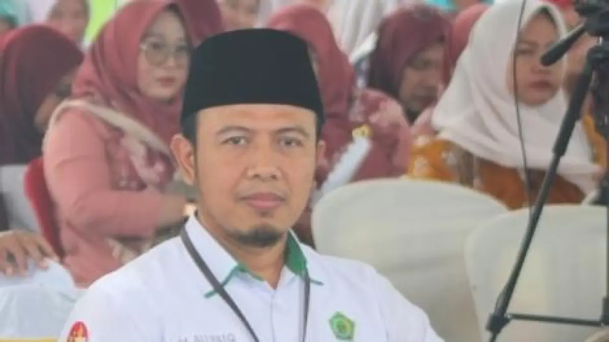 Resmi : Muhammad Ali Faiq dilantik menjadi Kepala Kemenag Kabupaten Gresik. (Foto : Dok/Radar Gresik) 