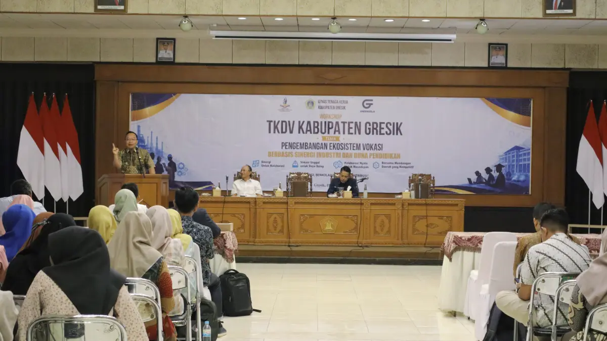 Kabupaten Gresik terus memperkuat konektivitas antara dunia pendidikan dan dunia kerja. (Foto : Ist/Radar Gresik) 