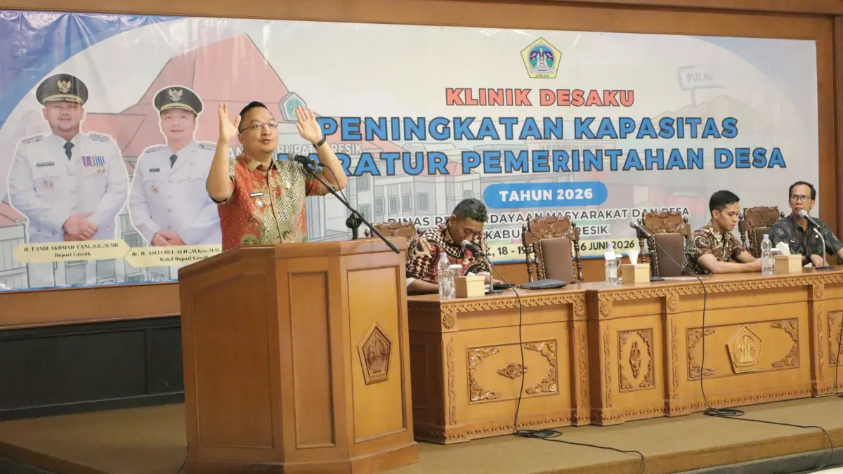 Kolaborasi : Pemerintah Kabupaten Gresik menggelar "Klinik Desaku" untuk memperkuat kapasitas aparatur pemerintahan desa di Ruang Mandala Bhakti Praja. (Foto : Ist/Radar Gresik) 