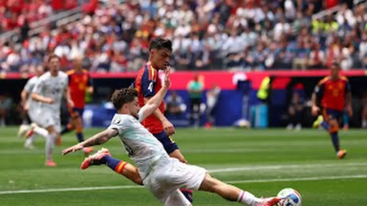 Partai 32 besar mempertemukan Spanyol melawan Austria. (Foto : Ist/Reuters) 