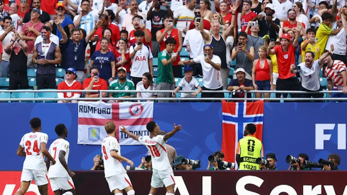 Jude Bellingham merayakan gol kemenangan Inggris atas Norwegia. (Foto : Ist/Radar Gredik) 