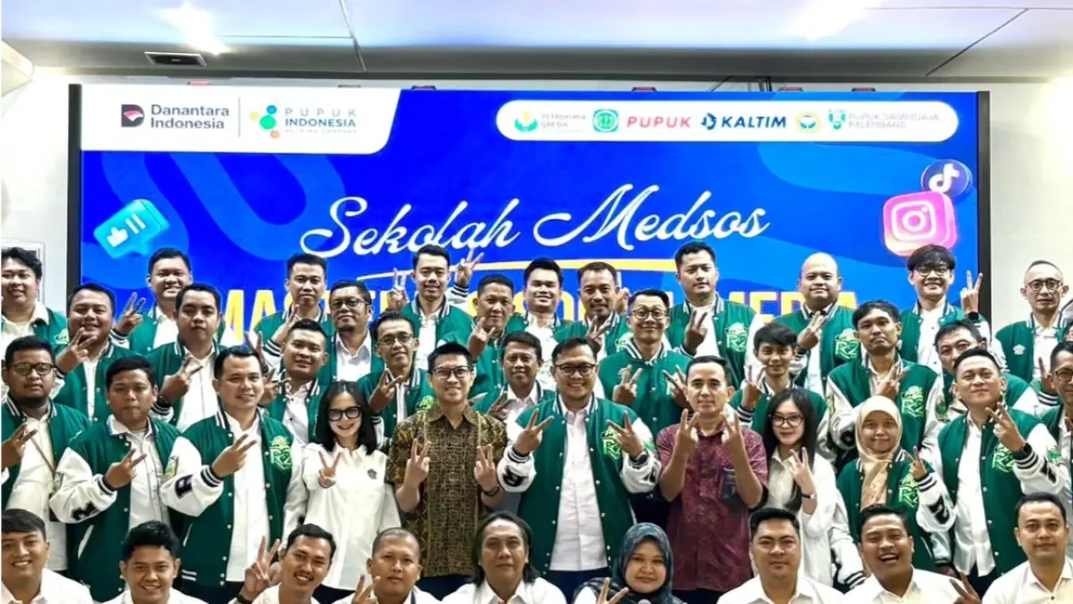 Kegiatan sekolah Medsos yang diasuh oleh Direktur Manajemen Resiko, M. Ihwan menjadi salah satu program yang baru dilaksanakan PT Petrokimia Gresik dalam memberikan knowledge pada karyawan sebagai duta digital.