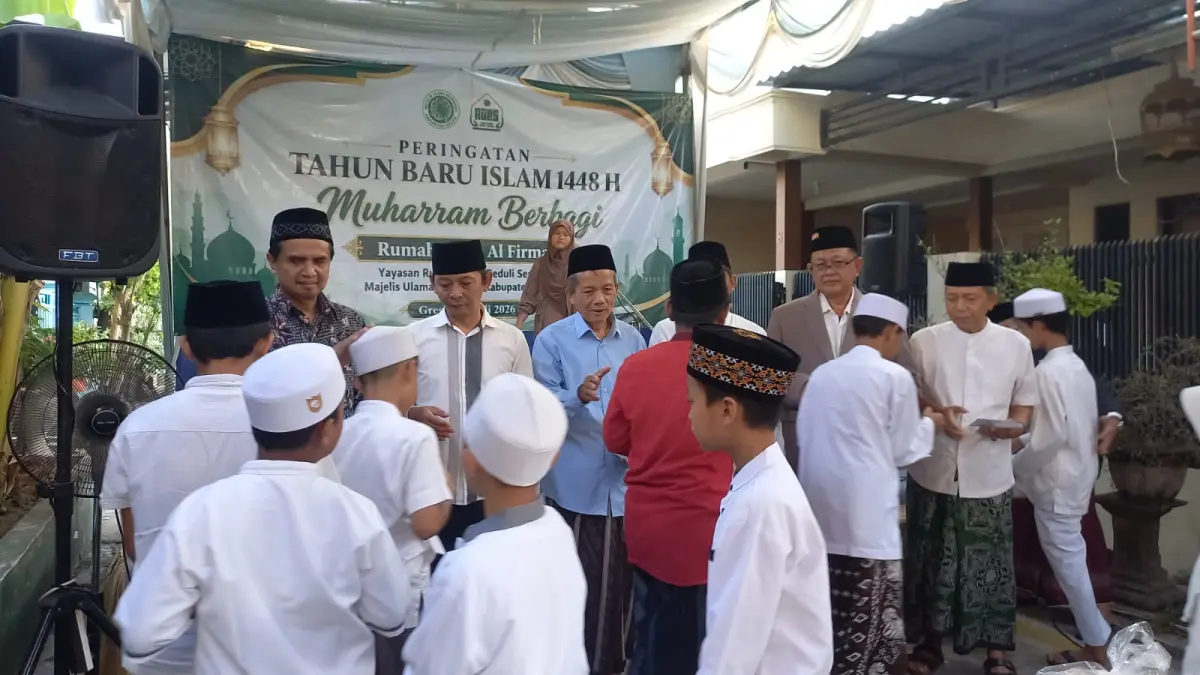 Momentum Muharram Berbagi 1448 H dimanfaatkan Yayasan RUPS MUI Kabupaten Gresik untuk menyalurkan santunan bagi puluhan anak yatim. (Foto : Ist/Radar Gresik) 
