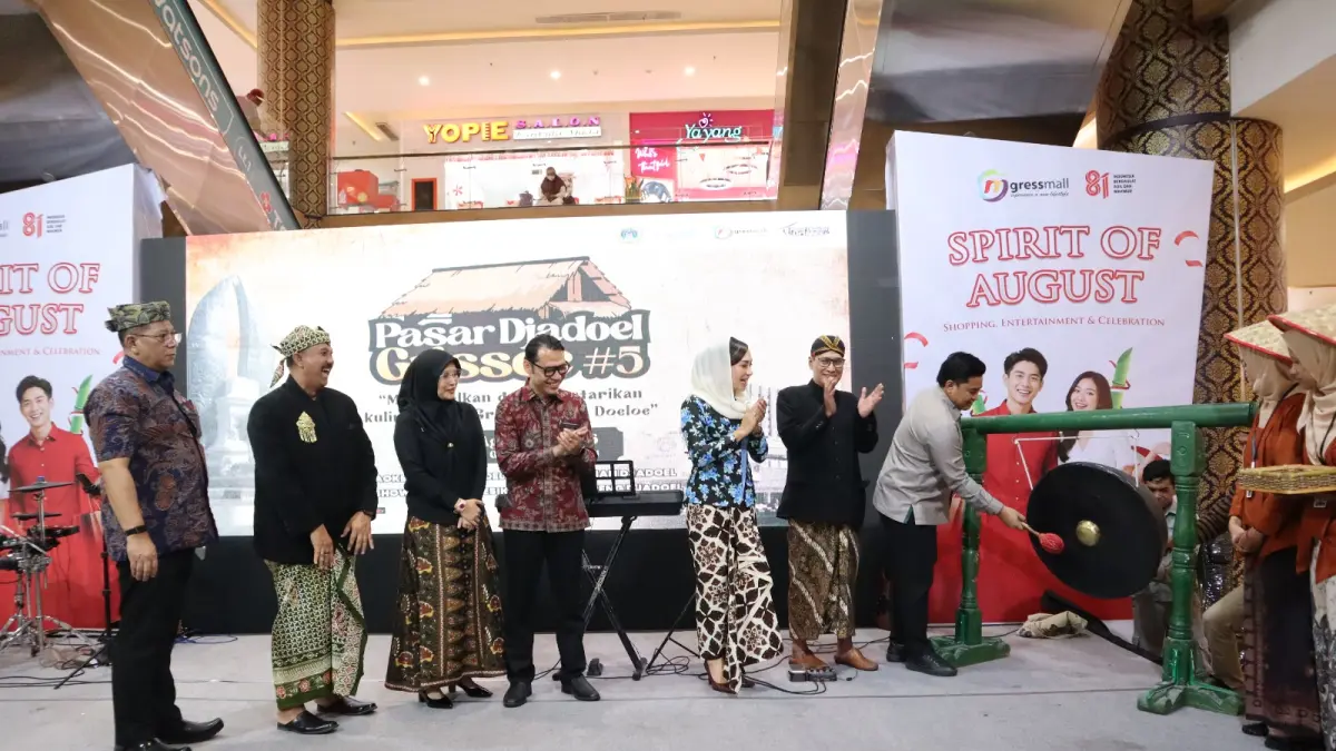 Melestarikan warisan budaya dan kuliner tradisional, Gressmall bersama Omah Dhuafa resmi menggelar Pasar Djadoel Grissee #5 pada 20-23 Agustus 2026 di Atrium Gressmall. (Foto : Ist/Radar Gresik) 