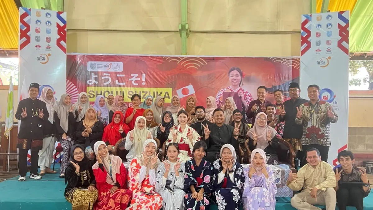 Melalui kerja sama strategis kali kedua bersama Japan Foundation, Shoji Suzuka bakal bertugas selama 8 bulan di SMA SIG. ( Foto : Dok/Radar Gresik) 