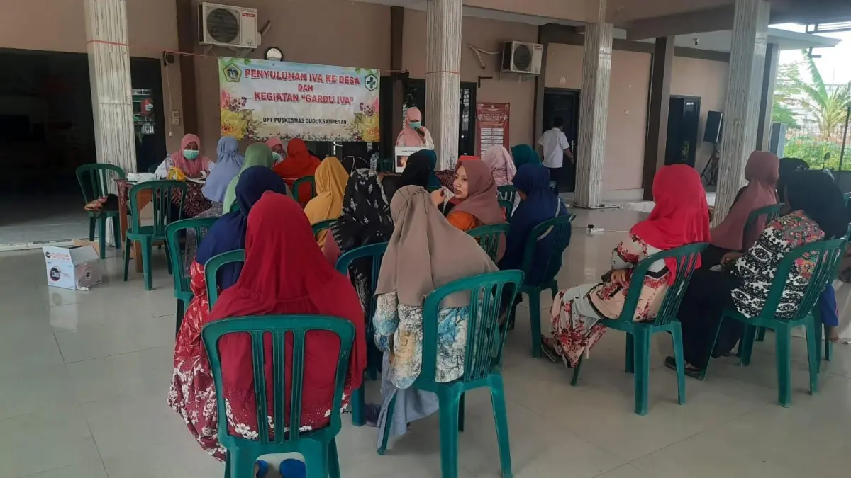 SOSIALISASI : Dinkes Gresik bersama puskesmas saat melakukan sosialisasi kepada masyarakat. (Foto : Dok/Radar Gresik) 
